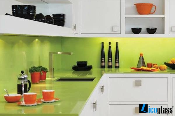 kinh-mau-op-bep-licoglass (5)